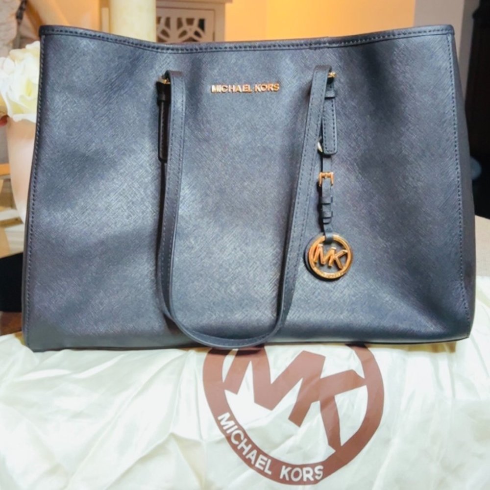 MICHAEL KORS  Jet Set Travel Large Saffiano Leather Tote Bag -Black - Picture 2 of 13